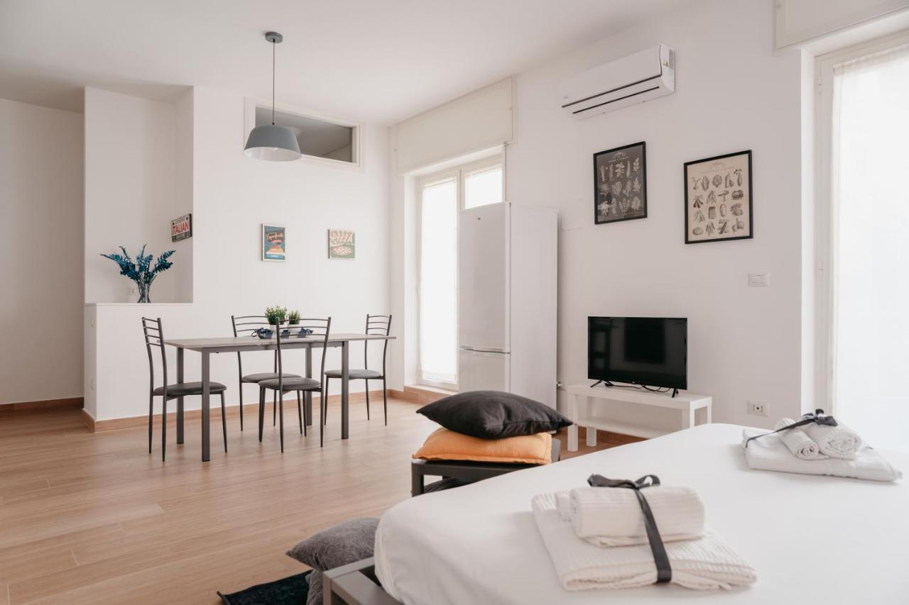 Brombeis Aurea By Casanapoletana - Town Center Appartement Napels Buitenkant foto